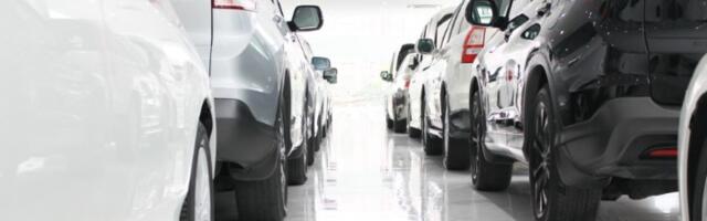 Pravilo koje može da vam spasi život! Vrata automobila uvek otvarajte OVOM rukom (VIDEO)