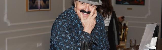 Ovako izgleda kad se skine Haris Džinović! Ovo je jedina slika u kupaćem, i bez šešira, komentari pljušte