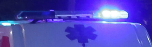 Саобраћајна незгода у Улици краља Милана, једно возило се преврнуло