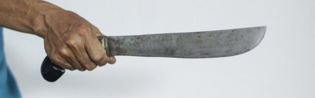 Ušetao sa mačetom u kafić na Vračaru, građani brzom reakcijom sprečili NAJGORE