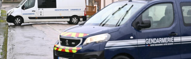 Дечак (9) пронађен закључан у комбију: Отац тврди да га је тако „штитио“ од децембра 2024. године