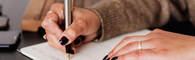 Ako i dalje pišete na papiru, posedujete ovih 7 retkih osobina: A evo šta znači i kada samo nasumice žvrljate