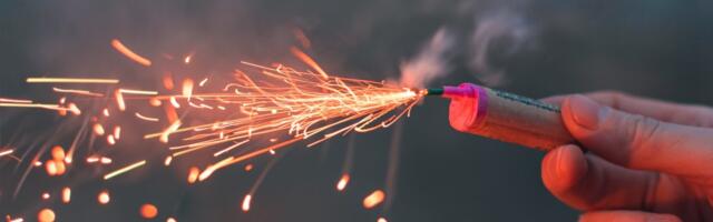 Praznici bez petardi! Astronomske kazne u BiH - Više od 70.000 RSD za roditelje čija deca koriste pirotehniku