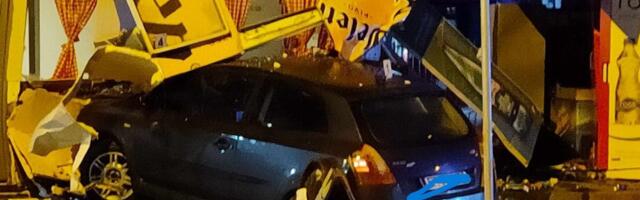 Automobilom demolirao kafanu: Saobraćajna nezgoda u Prokuplju