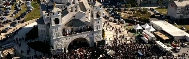 Svetozar (95) pešačio 12 kilometara da bi poslednji put video mitropolita