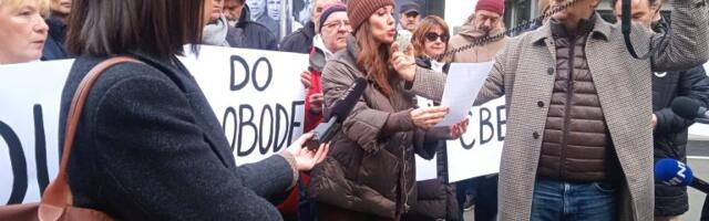 Postojanje ili ništavilo: Tekst Nebojše Romčevića pročitan na protestu za DUNP