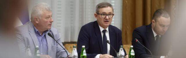 Glamočić: Udruženja u protestu nisu došla na sastanak, blokade puteva politički motivisane