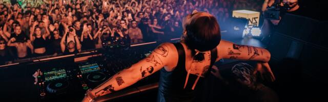 Španska DJ zvezda Indira Paganotto provodi uskršnji vikend u Beogradu i slavi treći ARTCORE rođendan večeras u prepunom Hangaru