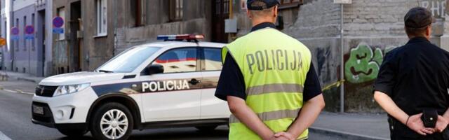 AUTOMOBILOM POKOSIO ŽENU I DETE! Bahati vozač pobegao nakon nesreće!