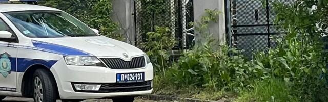 Zaspao za volanom, pa uleteo ljudima u dvorište: Strašan prizor iz okoline Šapca, fotografija ledi krv
