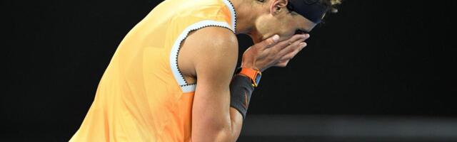 Nadal je godinama krio stopalo, a sada ga je prikazao u Netfliksovom dokumentarcu i prizor je jeziv: Kako je uopšte igrao sa ovakvom nogom!? /FOTO/