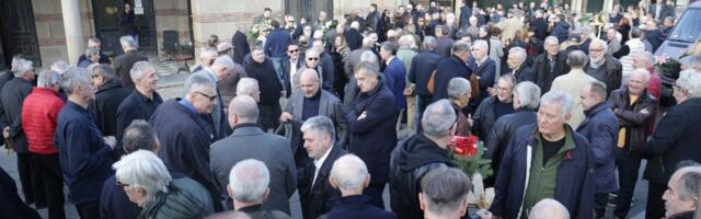 Velikani ispratili Praju! Poznati sportisti na sahrani Dražena Dalipagića, tu su i slavni muzičari (FOTO GALERIJA)