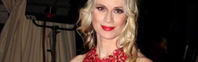 "Školujem troje dece i otplaćujem kredit": Mina Lazarević  o teškoćama sa kojima se susreće kao SAMOHRANA MAJKA