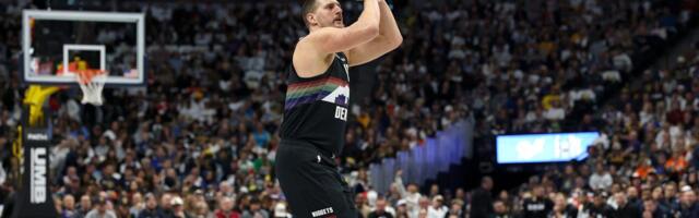 "Jokić je non-stop na rehabilitaciji, već je počeo da šutira, na svakih nekoliko sati..." Iz Amerike stigle vesti o Nikolinom povratku!