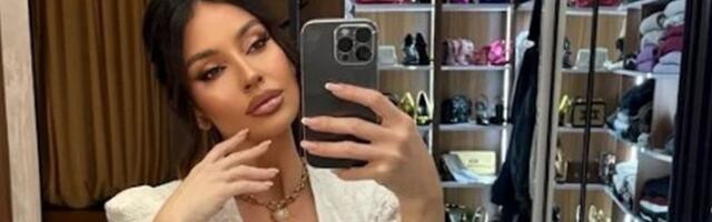 Kaća Živković pokazala deo garderobera u vili u kojoj živi sa Stojketom! Pršte skupi brendovi sa svih strana