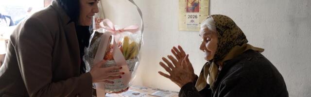 ČESTITKA I POKLON OD GRADONAČELNICE Na 92. rođendanu Stajke Gajić iz Gornje Badanje kod Loznice