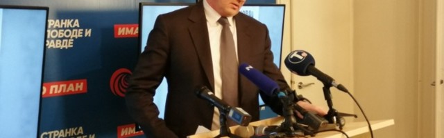 (UŽIVO) Đilas: Krivična prijava protiv Vučića, Vučelića i drugih zbog falsifikovanja papira (VIDEO)