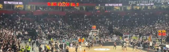 Grobari zapevali "TANGO SMRTI" sa Tanjom Bošković: Čuvena glumica dovela atmosferu u "Areni" DO USIJANJA /VIDEO/