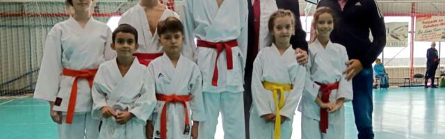 Jedanaest medalja za vranjske karatiste tokom vikenda FOTO