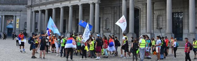 Studenti trkači u Evropskom parlamentu: Sastanak i sa Evropskom narodnom partijom, čija je SNS član
