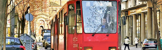 „Осми­ца” опет на трам­вај­ским ши­на­ма