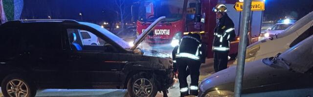 Zapalio se džip u vožnji u Vlasotincu, vlasnik iz Kumareva u čudu