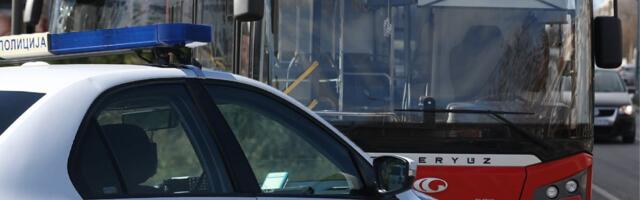 Man stabs city bus driver in front of passengers, then tries to KILL him with his CAR! Horror in Belgrade