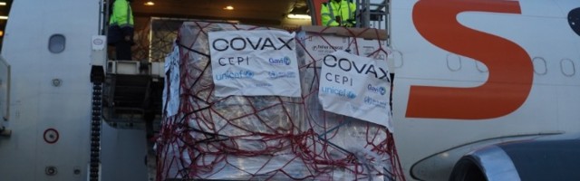 Prve vakcine iz Kovaks programa stigle u Srbiju