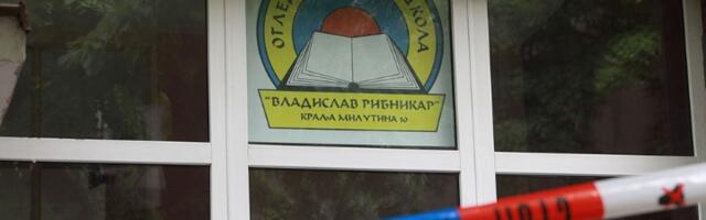 SSP: Zašto se udžbenici dele pored kabineta gde se desio masakr?