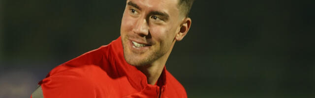 Sve o saputnici Dušana Vlahovića: Njena vrednost meri se u hiljadama evra, svi je žele