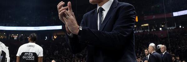 ŠARUNAS VERAN PRVAKU EVROPE: Fenerbahče produžio ugovor sa trenerom Jasikevičijusom na još tri godine