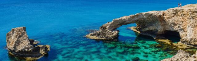 Nekada tiho selo u kome su živeli ribari, danas je jedna od atrakcija najsunčanijeg mediteranskog ostrva