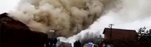VELIKI POŽAR U BORU! Ne vide se kuće od gustog dima,  evo šta se ZAPALILO!  (VIDEO)