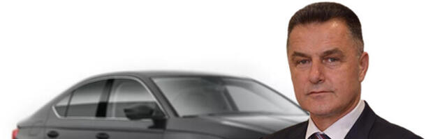 Gradska uprava kupuje dva automobila