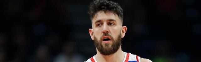 Efes želi Micića, ali...