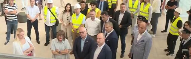 Odloženo saslušanje u slučaju "nadstrešnica": Vesićev advokat tražio izuzeće svih tužilaca
