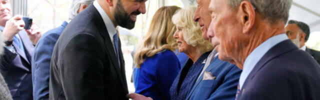 Мамдани: Краља Чарлса бих питао да врати „Кохинор”– краљевски драгуљ Индији