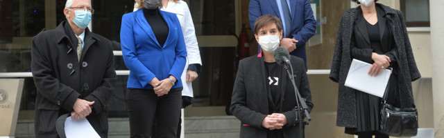 BRNABIĆ: Imaćemo milion doza vakcina u januaru