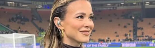 Fatalna Italijanka raspametila muškarce! Crvena čipka, duboki dekolte... (VIDEO)