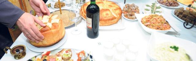 Najveći greh na posnoj slavi! Ovu stvar nikako ne bi trebalo da radite za trpezom: Mnogi Srbi to čine, a ne bi smeli