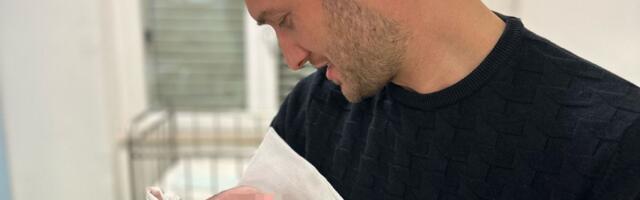 Pevač dobio ćerku u novogodišnjoj noći, podelio sreću sa svima: "Naša princeza je rođena tačno u PONOĆ"