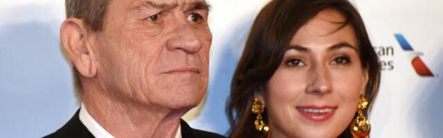 Novi detalji smrti ćerke Toma Lija Džounsa: Pronađena mrtva u hotelu, sumnja se da se predozirala