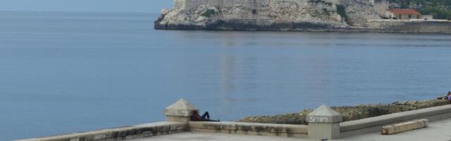 Er Frans suspenduje letove ka Kubi: Nema goriva u ovoj zemlji