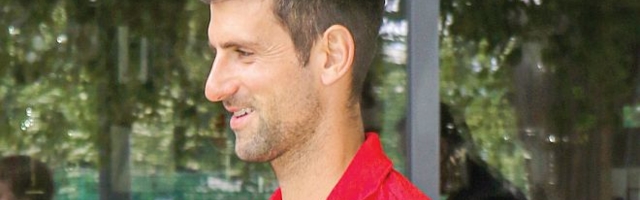 Novak i Jelena NE PRIČAJU! Pravi mu LJUBOMORNE scene!