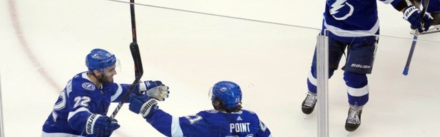 Tampa ima prvu meč loptu, Kolorado teško do preokreta bez prvog golmana