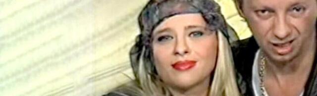 (FOTO) Sećate se vatrene plavuše iz "BB šoua"? Više od 10 godina se nije pojavila na televiziji, ćerka je našeg poznatog glumca, evo kako danas izgleda