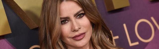 Sofija je živa vatra, ali vezu sa mafijašem krije kao zmija noge (FOTO)