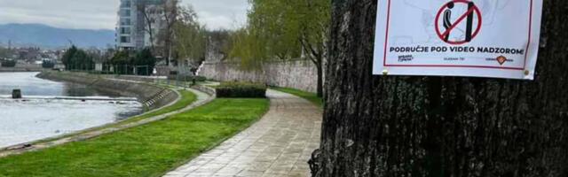 Urbana gerila obeležila lokacije koje se koriste umesto javnog toaleta