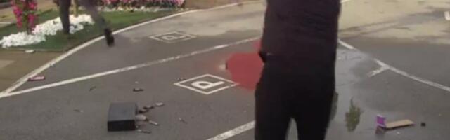 NEVIĐENA MAKLJAŽA U ELITI: Asmin DIVLJA kao razjareni BIK, Luka POBACAO stvari svuda po imanju - OBEZBEĐENJE hitno reagovalo!