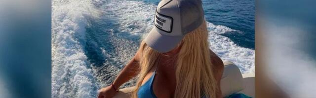 "Često menjam silikone" Naša pevačica se baškari na jahti u CG: Skinula se u bikini, pokazala ubitačan dekolte